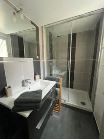 Apartment in the heart of the city - Image 3