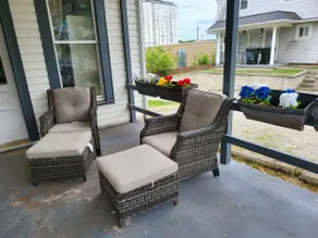 cozy front porch efficiency downtown - Image 3