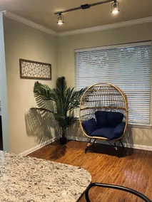 Home Away from Home 2 BDRM 2 Bath Free Parking - Image 4