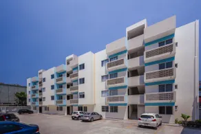Beautiful Trendy Loft 3 minutes from the beach - Image 5