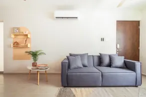 Beautiful Trendy Loft 3 minutes from the beach - Image 3