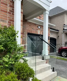Modern Detached Home in the Suburbs of Toronto - Image 3
