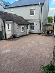 Major Rds/Free Parking/Cannock Ctr/Trades/Discount - Image 3