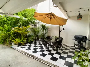 Urban Tropical Home in Bangkok - Image 2