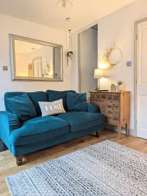 Kendal Cottage with Fireplace - Couples' Retreat - Image 3