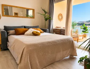 Ocean views, beachfront, terrace and parking - Image 3