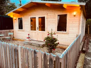 Oak Tree Cabin - Image 2