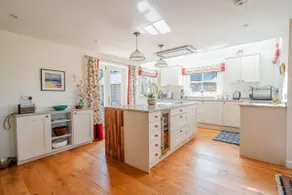 Beautiful Cottage in Brockenhurst with Forest View - Image 4