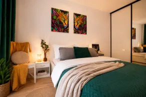 Manufaktura Residence Premium Parking & Two Baths - Image 5