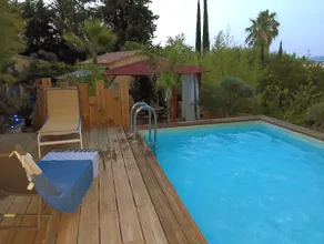 Colorful palm tree house - Image 4