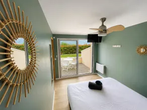 Independent, quiet with garden and mountain views - Image 4