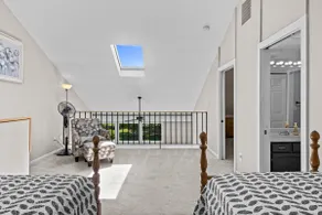 Traverse city/Golf/Equestrian - Image 2