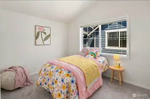 Cozy 3BR townhouse in Greenlake - Image 2
