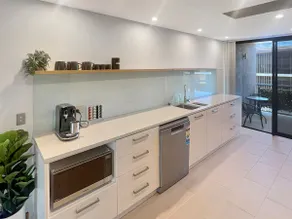Welcome Homestay Waterfront - Image 3