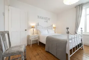 Charming Kings house - Image 3