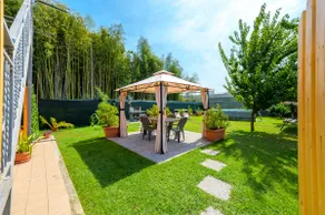 Cozy Apartment | Private Pool, BBQ, A/C & Parking - Image 3
