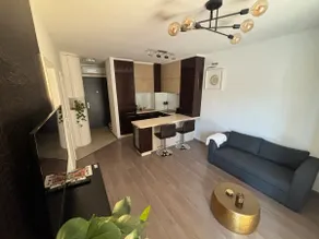 Modern & Comfy studio with Easy Access to Center - Image 5