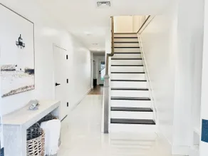 1 Block To The Beach -NEW House - Image 5