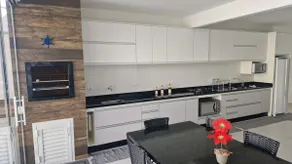 House with Heated Pool in Guaratuba - Image 4