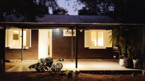 Hovy Cabin • La Aventura Village - Image 4