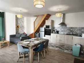 Cozy house for 6 people • Free parking • Near the A72 - Image 5