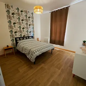 Cozy house for 6 people • Free parking • Near the A72 - Image 2