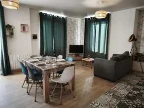 Cozy house for 6 people • Free parking • Near the A72 - Image 3