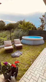 Exclusive Garden Oasis & Hot Tub & Private Parking - Image 2