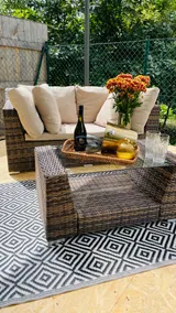 Exclusive Garden Oasis & Hot Tub & Private Parking - Image 4