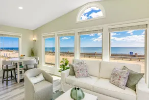 Breathtaking Ocean Front Views! - Image 3
