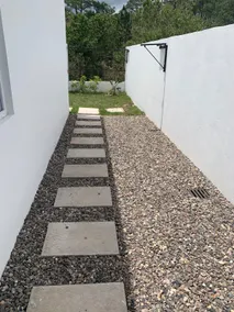 Nice and modern house, 24/7 security - Image 2