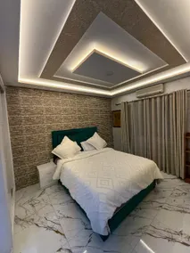 Fully renovated, good location. - Image 2