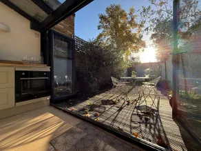 Luxury Richmond 4Bd/3Bth Stay w Parking and Garden - Image 4