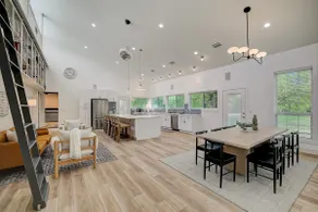 Theatre, 3-Acre LUXE Ranch, Near COTA! Sleeps 14 - Image 4