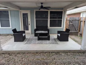Family & Group ReTREAT-3BR/2BA-Fast Internet-Comfy - Image 3
