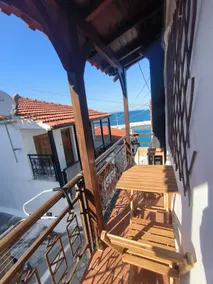 Cosy Seaside House - Image 2