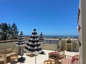 Modern Spacious Apt | Yard + Rooftop + Fast Wi-Fi - Image 4