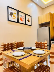 Modern Spacious Apt | Yard + Rooftop + Fast Wi-Fi - Image 5