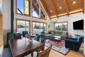 Riverside Private 3BR House on a Working Farm - Image 2