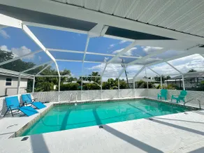 Heated pool, family and pet friendly, sleeps 10 - Image 2