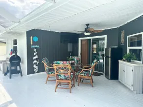 Heated pool, family and pet friendly, sleeps 10 - Image 3