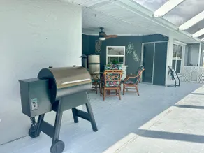 Heated pool, family and pet friendly, sleeps 10 - Image 4