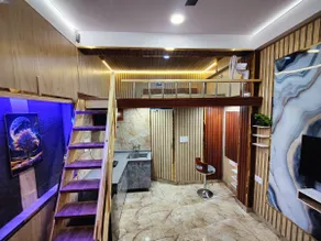 Modern room with Luxury Touches - Image 3