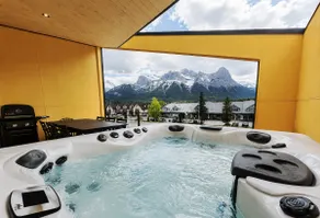 Lux 4BRs/Epic View/Hot Tub/Garage and EV charger - Image 3