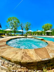 ”Studio B” Summer Fun w Pool/HotTub/Firepit/Kayaks - Image 4