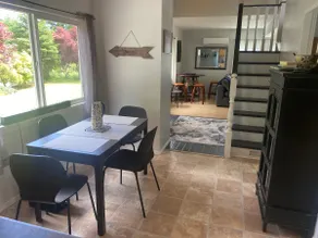 Spacious home with large yard - Image 3