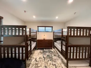 Beautiful Cabin Near Sugar Bowl Ski Resort - Image 4