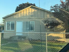 Yakima Full Home Off The Highway - Image 3