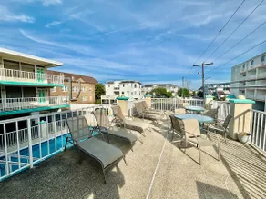 Walk to Beach | Sleeps 7 | Pool | Parking | Grill - Image 3