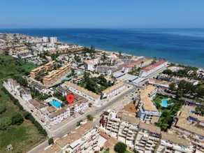 Appartamento 'El Patio' con piscina condivisa, Wi-Fi e aria condizionata - Image 2